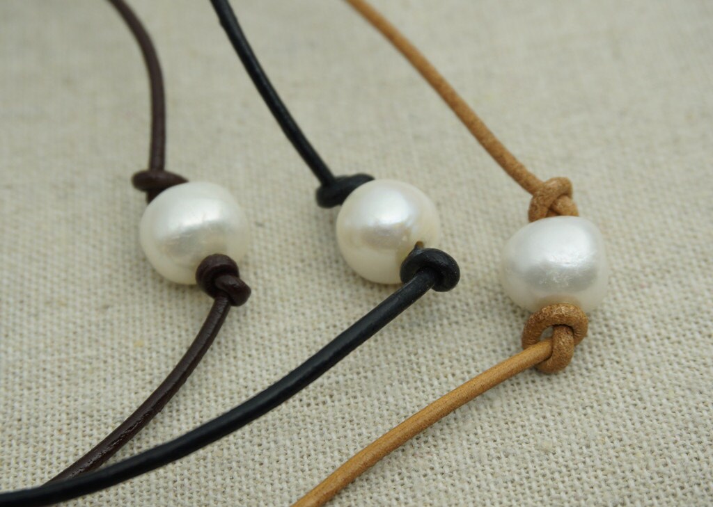AAA Leather Pearl Choker, pearl choker necklace, Pearl Leather Necklace, Bracelet, Black Leather Pearl necklace, necklaces for women, Le1-004
