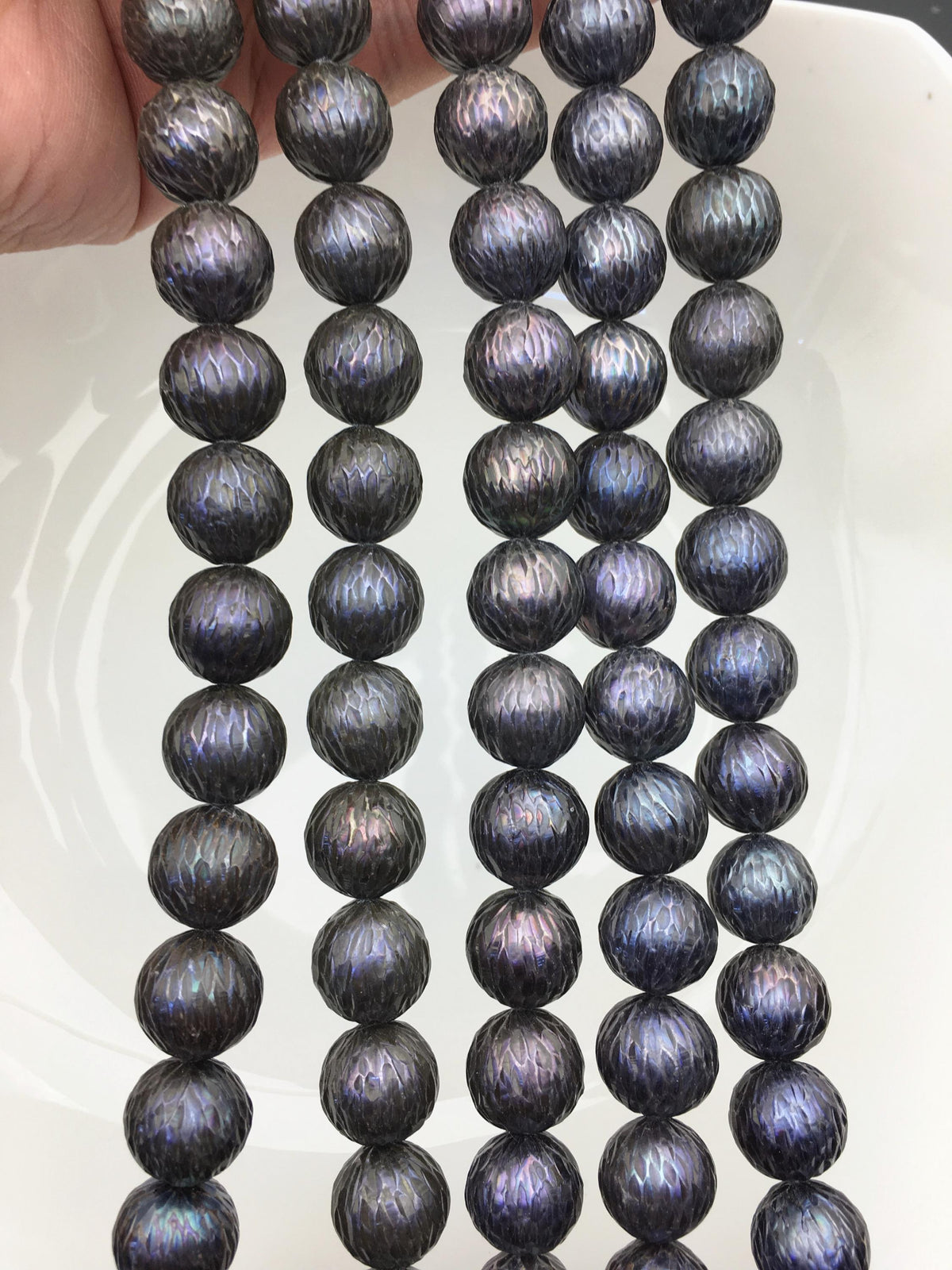 15.5'' AA+ 10-13mm Black Round Carved Freshwater Pearl - Hand Carved - CAC-T23