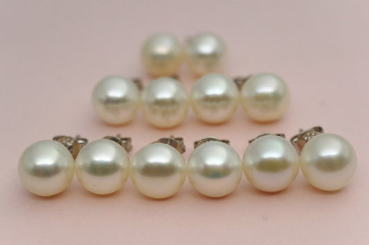 SET of 5 earrings, Pearl studs, 5 pairs earrings, bridesmaid earrings, wedding jewelry, set of 5 jewelry, wedding earrings, SE1-008