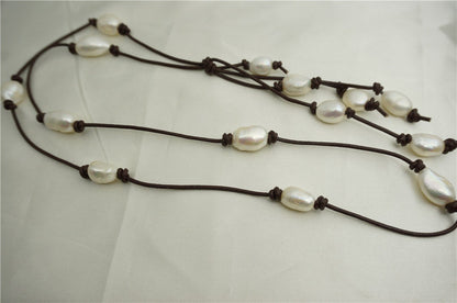 Long Freshwater Pearl and Leather Lariat Necklace, white pearl necklace brown Leather Pearl necklace, Leather baroque pearl necklace, Le1-005