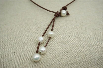 Round pearl, high luster, Leather Pearl Necklace, Pearl Leather Necklace, White Freshwater pearl, Light brown Leather Pearl necklace, Le1-094