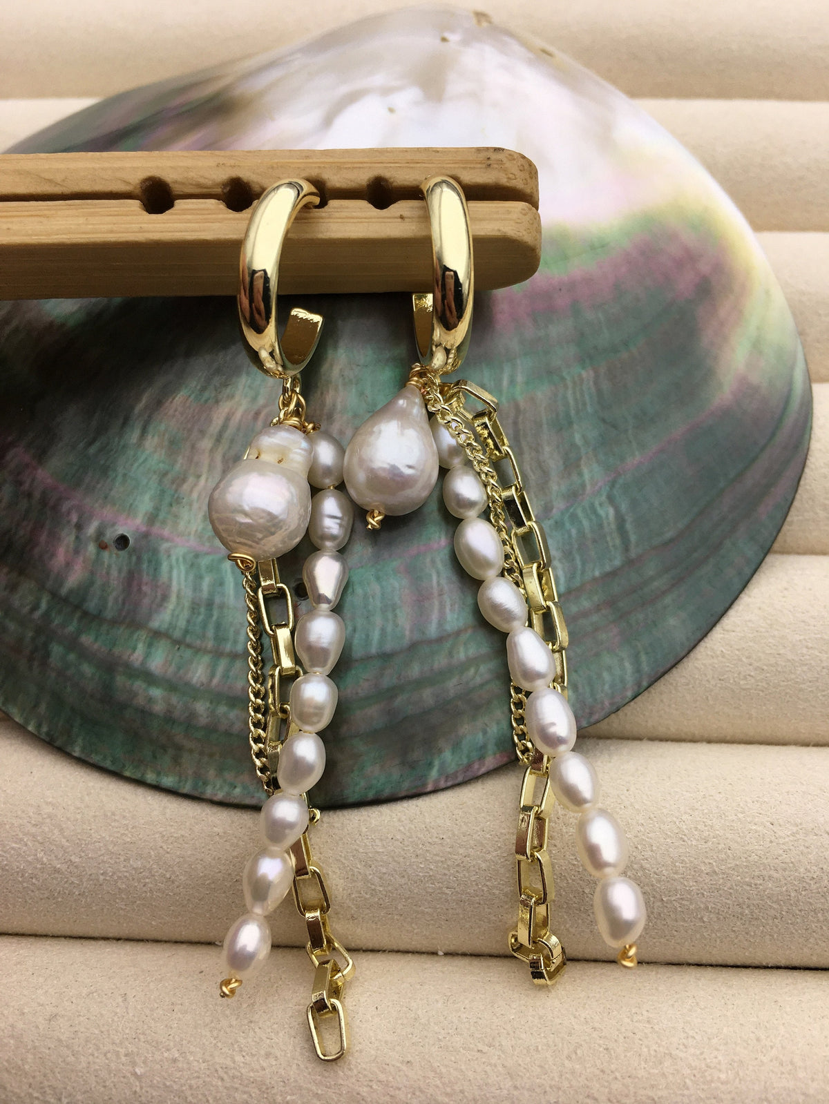 Fashion three theard Gold White freshwater pearl dangle earrings,earring with white baroque Natural Pearl,SE3-120-41