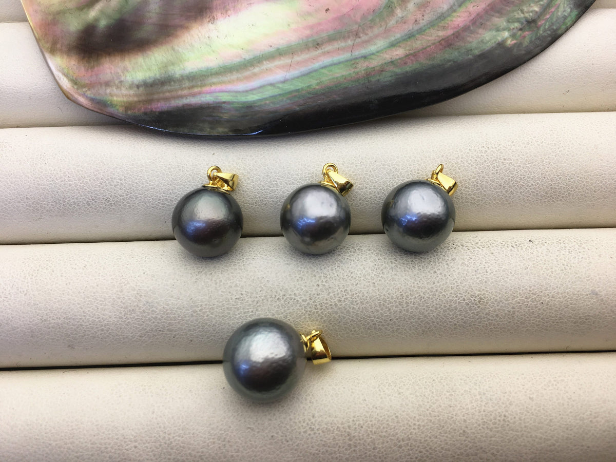 Gray-Green Tahitian Pearl Pendant in 925 Sterling Silver — 11–12 mm
