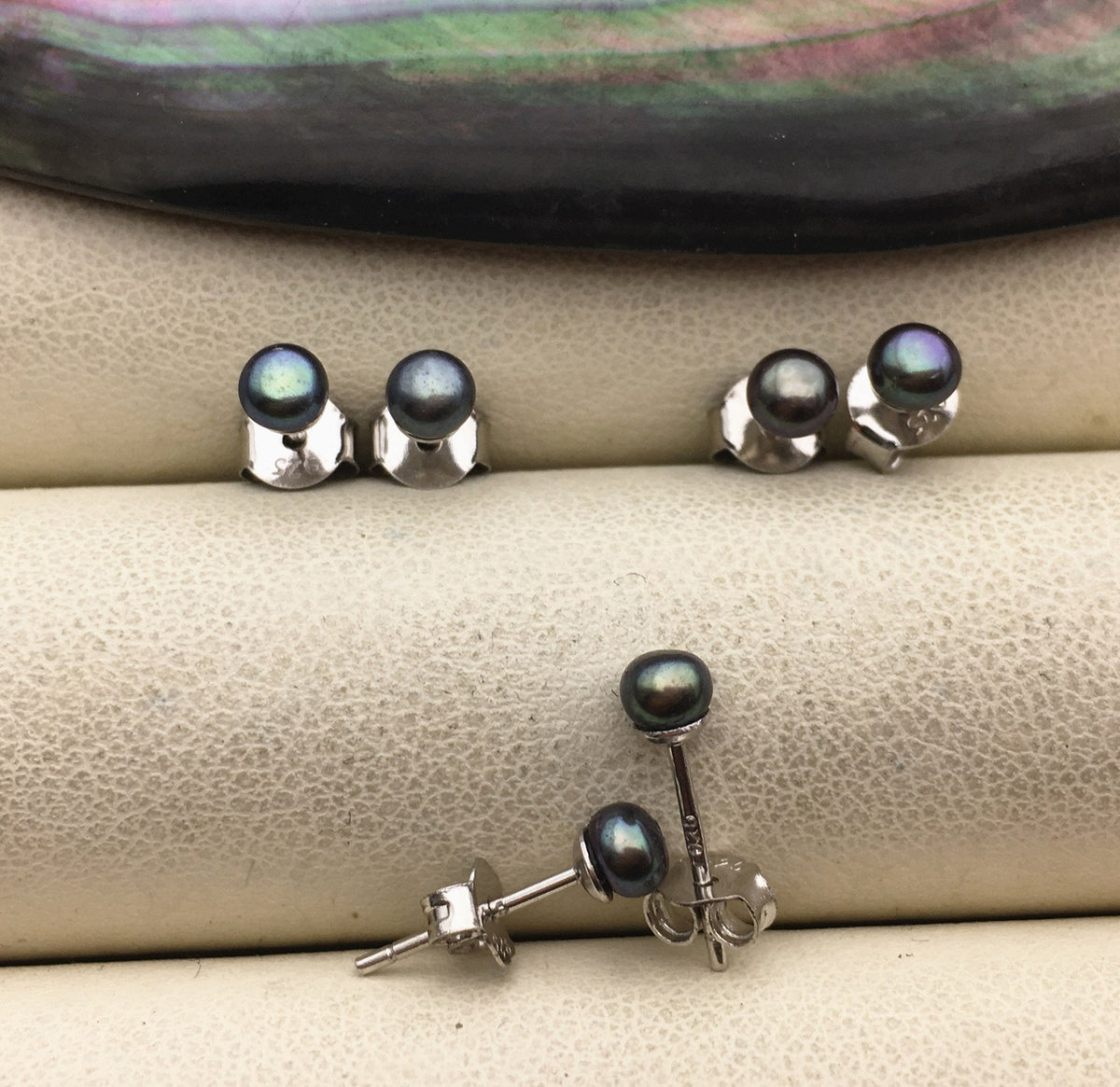 1 pair AAA 3.5-4mm green blue Pearl Stud Earrings, pearl earrings, S925 Sterling Silver, classic pearl studs, SE1-T13