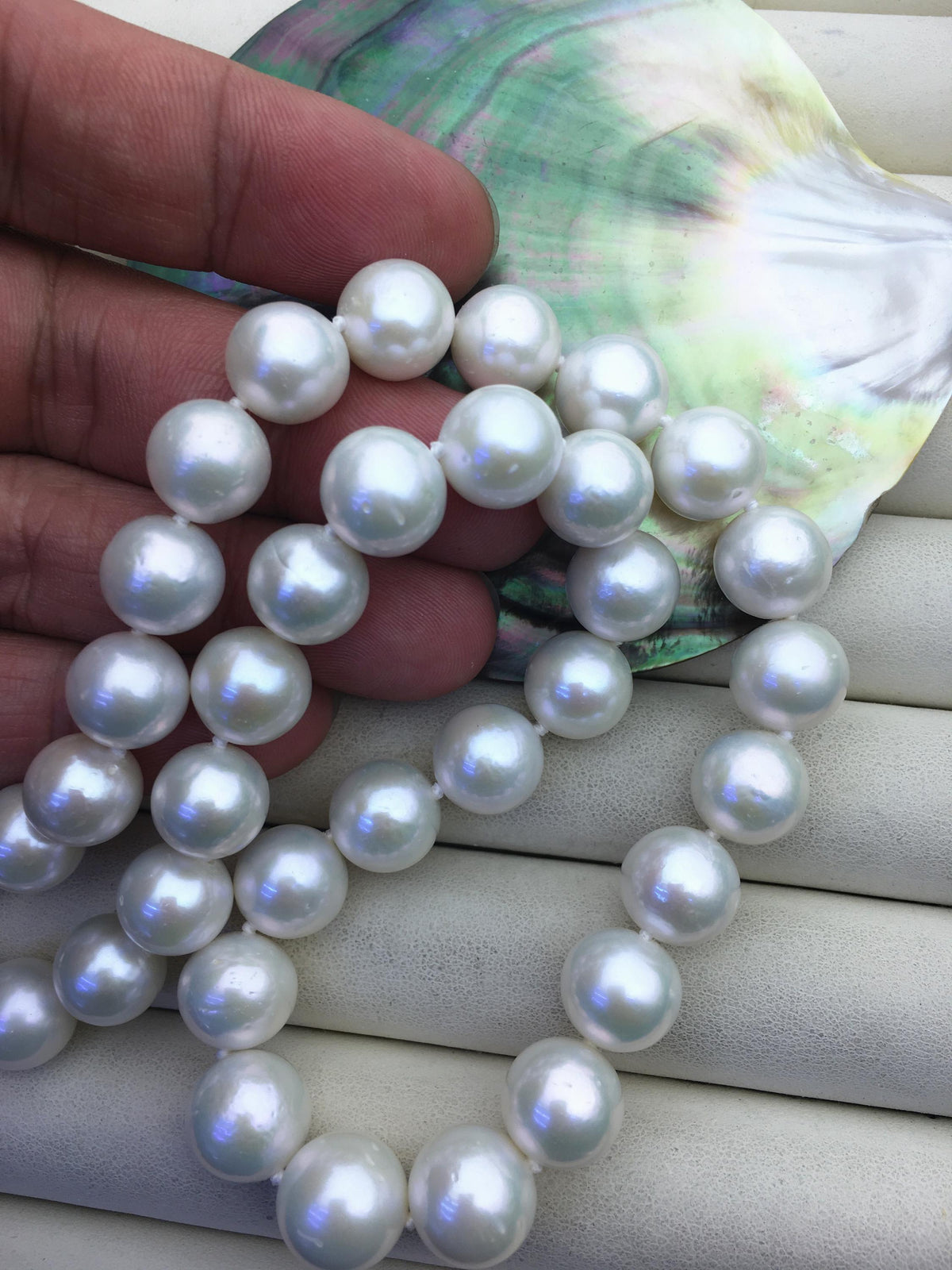 17.5 inches AA+ 11-13mm white round freshwater Pearl necklace, genuine freshwater Pearl necklace, Natural Pearl Necklace, NPN1-068