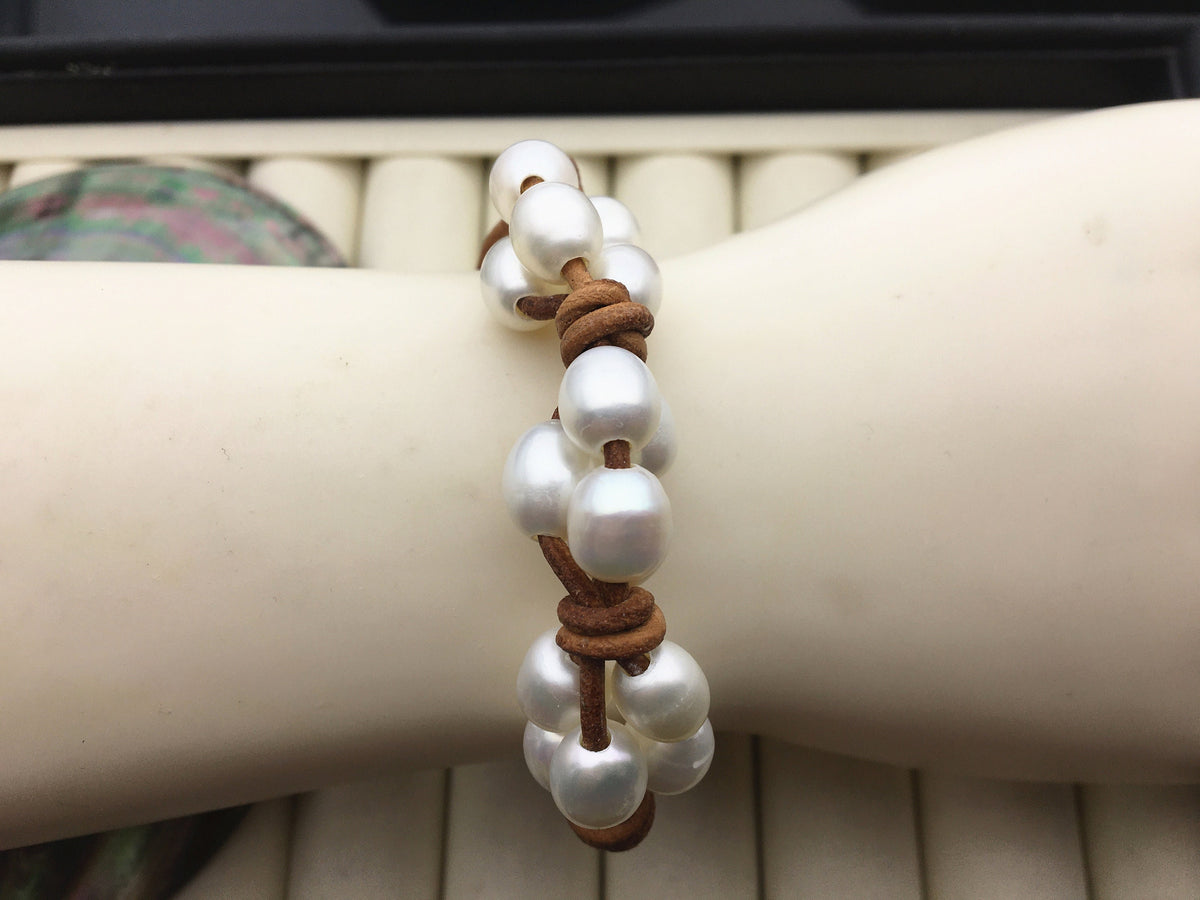 Rice white pearl leather necklace, twisted leather pearl bracelet, knotted freshwater pearl bracelet, Leather Pearls Bracelet, Le21-004
