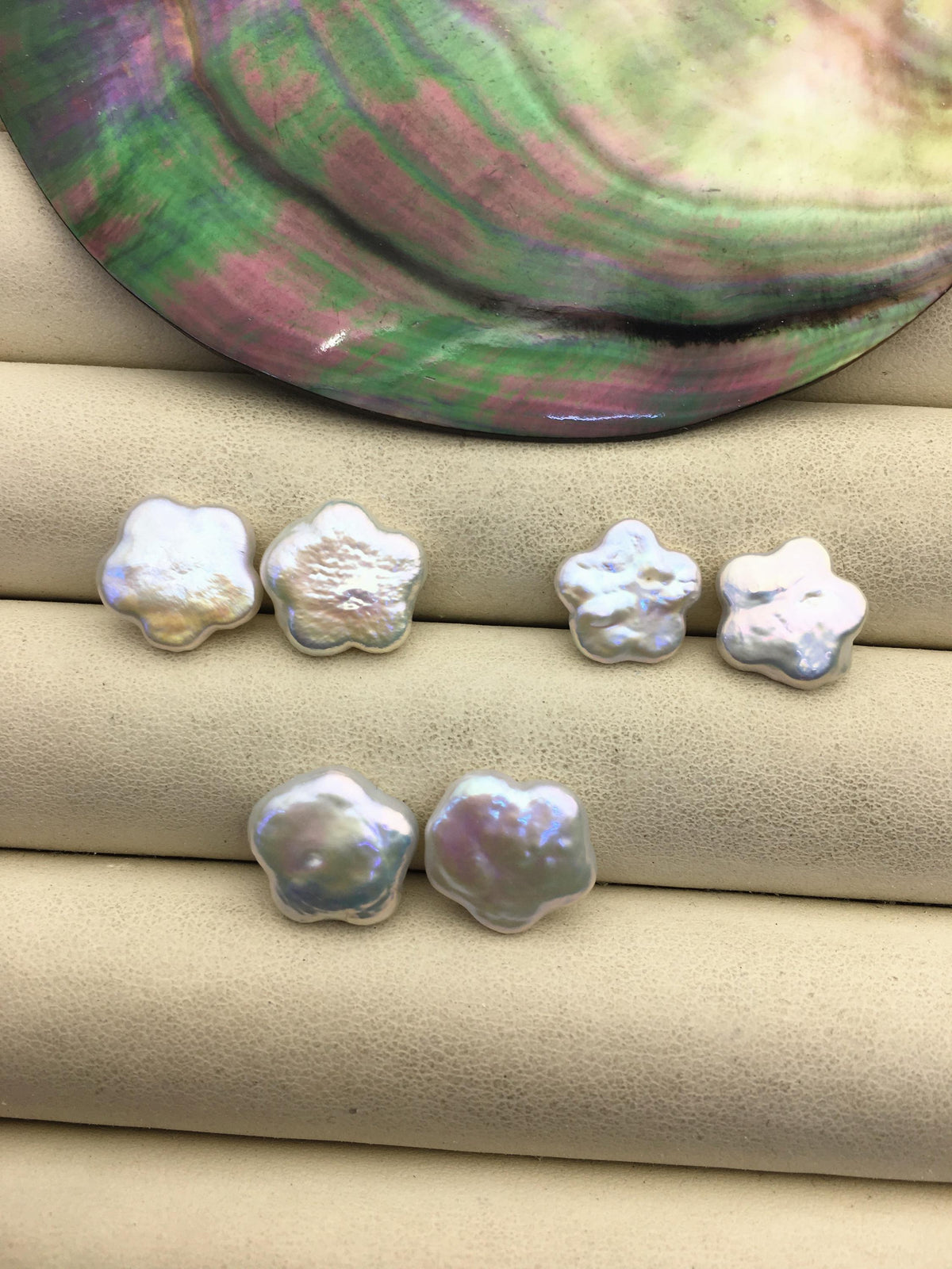 2 pairs AAA+ 11-13mm White Plum blossom Shape Freshwater Pearl White loose Beads Piar,wholesale,ZS-103-37-2