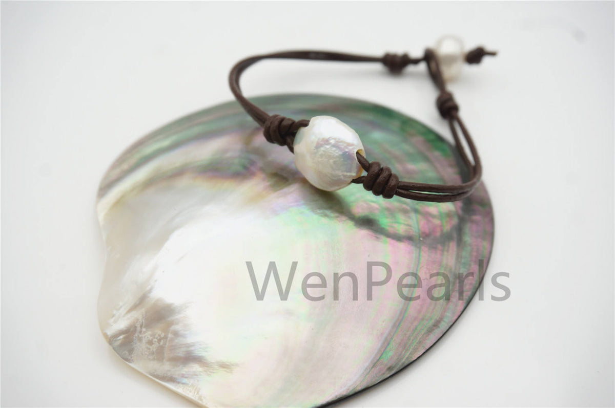 Big White Coin Pearl fashion jewelry, pearl Leather Pearls Bracelet - plait leather bracelet - Genuine freshwater pearl - Le7-136