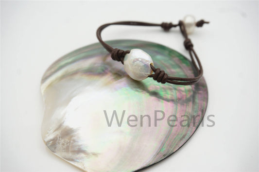 Big White Coin Pearl fashion jewelry, pearl Leather Pearls Bracelet - plait leather bracelet - Genuine freshwater pearl - Le7-136
