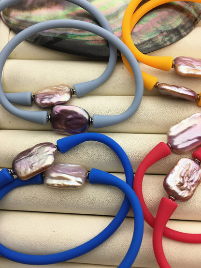 7.25'' Blue/Red/Gray/Yellow Rubber Purple Gray/Yellow FreshWater Pearl Elastic Silicone Rubber Elastic string Bracelet, B8-035-4