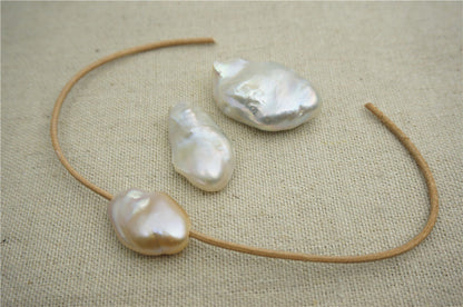 AAA 16-19x19-24mm baroque pearl, 1pcs, white color, Genuine Fresh Water Pearl, keshi pearl, Leather Cord, Wholesale Pearls, ZS-22-24