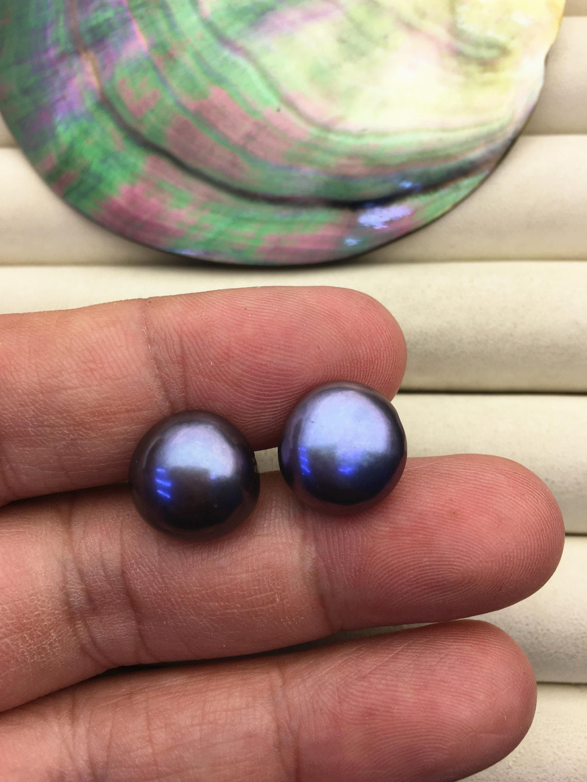 AA+ 13-14mm big black blue button round Pearl Stud Earrings, freshwater pearl earrings, classic pearl studs, SE1-069-34
