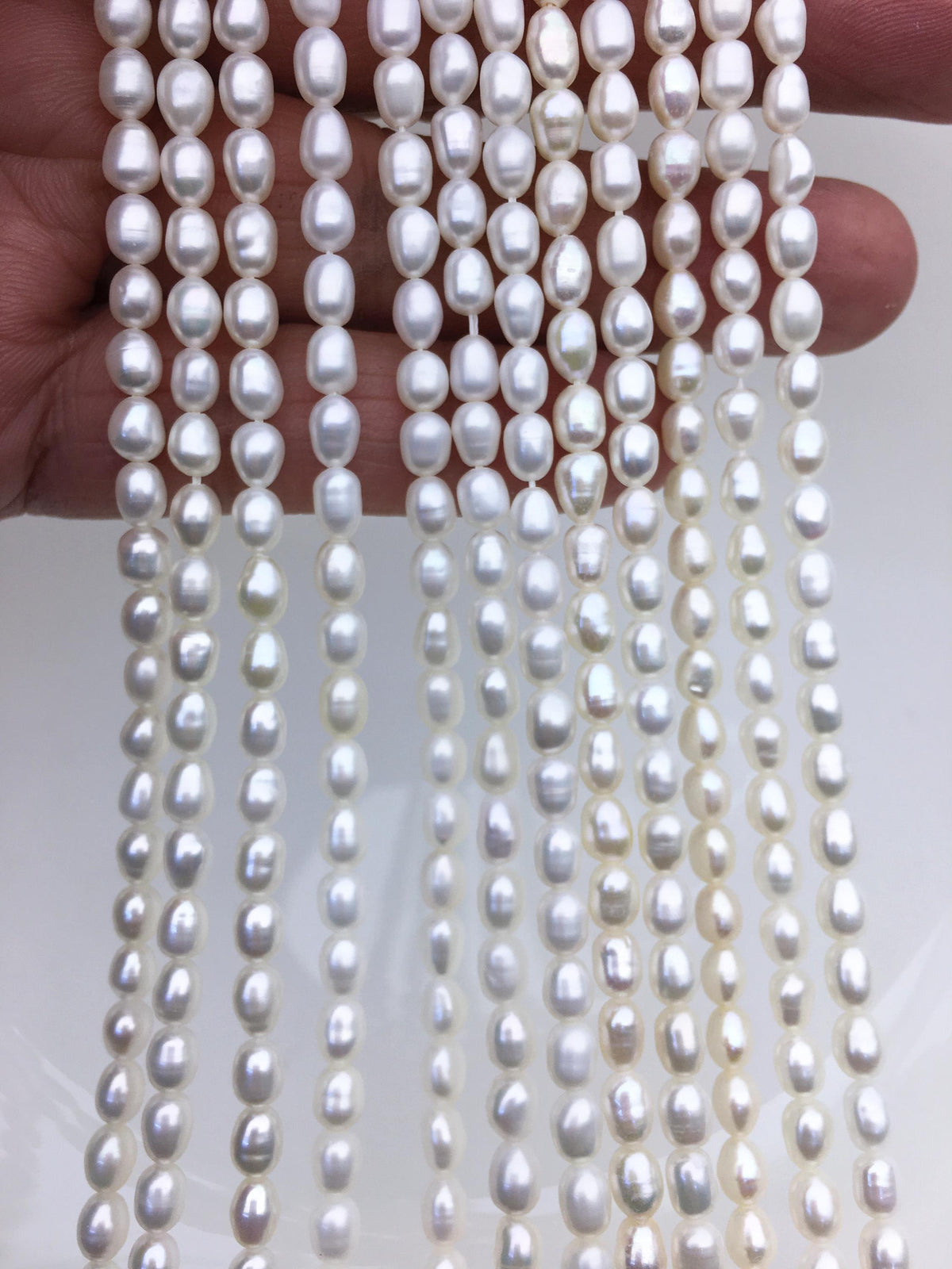 AA+ 4-4.5x5-6mm white rice freshwater pearl, Cultured white rice freshwater pearls bead, necklace, DIY, LR4-2A-4