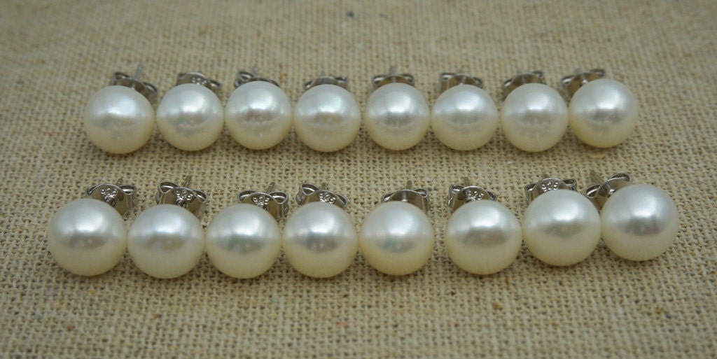SELECT SIZE-SET of 7 white/Ivory pearl earrings, genuine Pearl studs, 7 pairs earrings, Sterling Silver, SE1-008