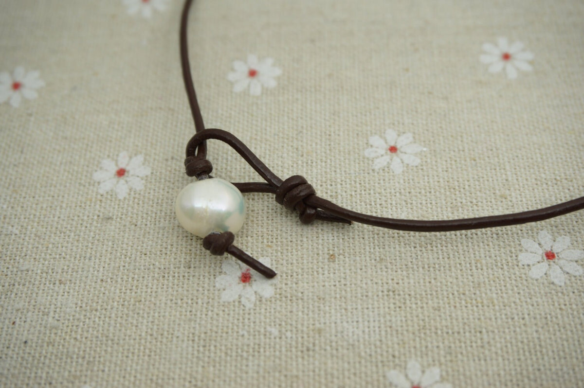 Leather Pearl Choker, High Luster pearl, Pearl Leather Necklace, Pink Freshwater pearl, Black Leather Pearl necklace, Le2-029