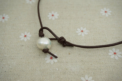 Leather Pearl Choker, High Luster pearl, Pearl Leather Necklace, Pink Freshwater pearl, Black Leather Pearl necklace, Le2-029