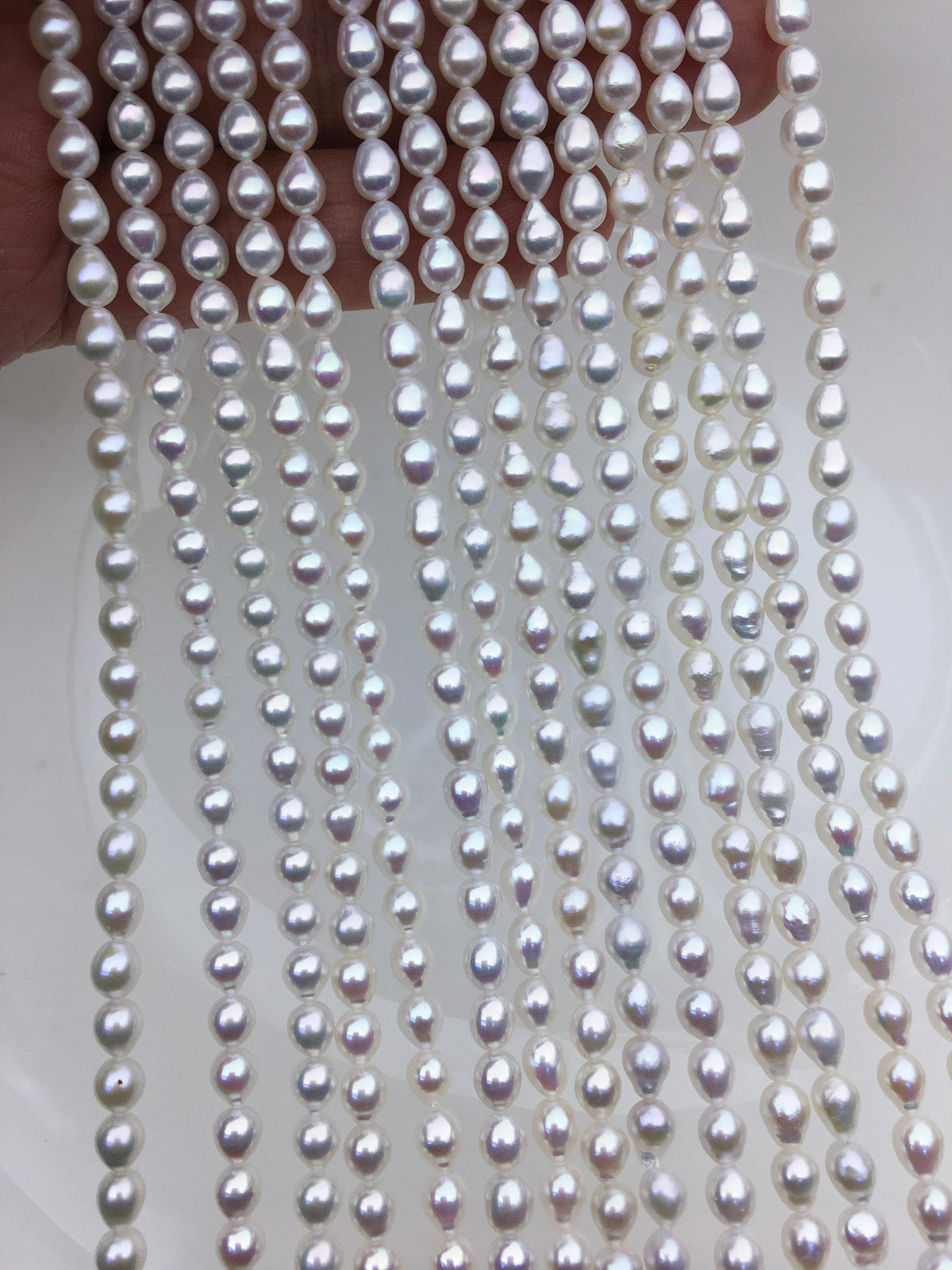 AA+ 4.7-5.1mm*5.5-7mm white baroque rice pearls, Cultured white freshwater pearls beads, teardrop pearl necklace, rice pearl wholesale, LR5-A-1