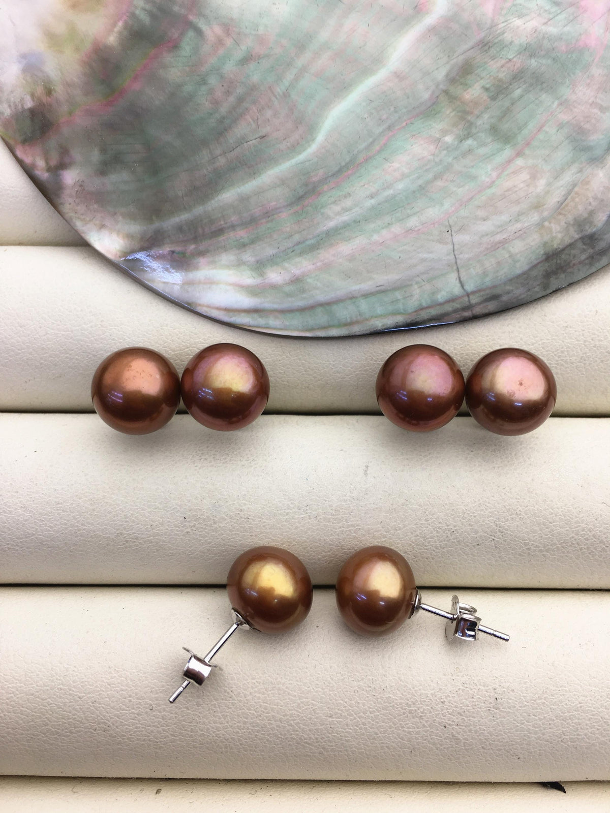 1 pair AAA 10-11mm Brown Button Round Pearl Stud Earrings,Sterling Silver,Wedding,classic pearl studs,SE1-T46