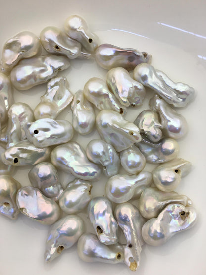 White Big Flameball pearl and leather necklace, Baroque Freshwater Pearl Drop Necklace, Flaming ball pearl necklace, wholesale, Le4-066